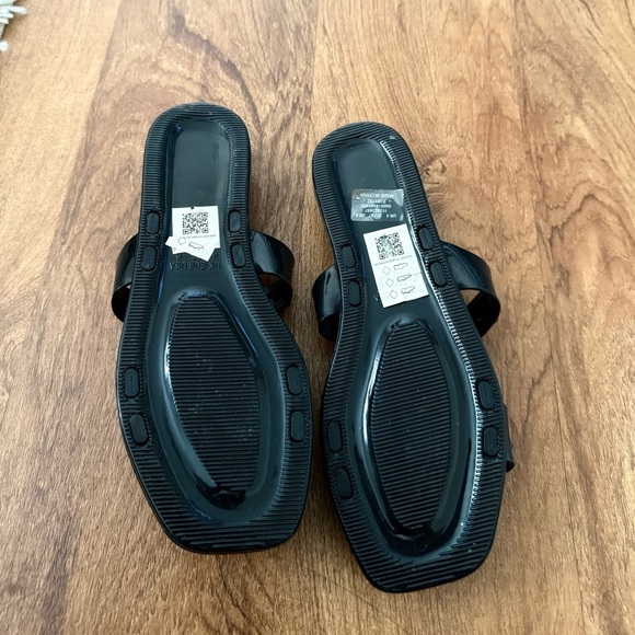 ASOS DESIGN Fuel studded jelly mule sandals in black - Picture 3 of 4